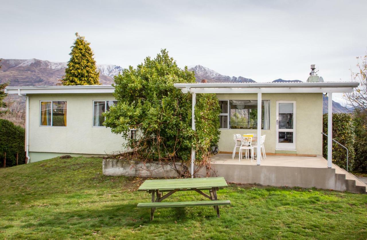 Retro With A View Villa Wanaka Eksteriør billede